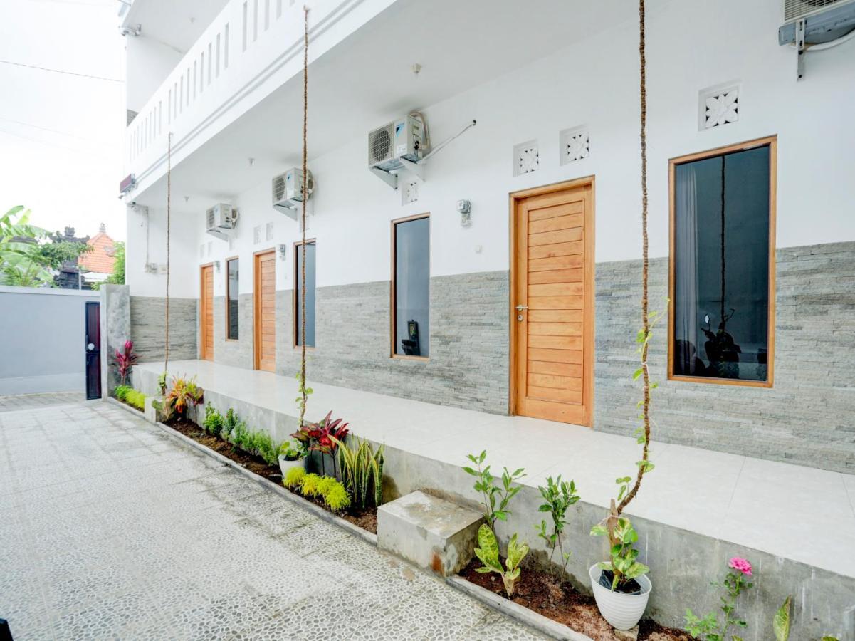 Oyo Flagship 90756 Melasti Hills Room & Cafe Ungasan  Exterior photo